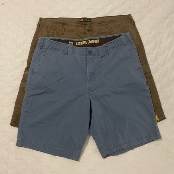 Lee Other - Lee Extreme Comfort Chino Shorts Stretch Flat Front Mens 42 Beige & blue BUNDLE